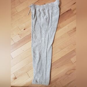 Old Navy casual slacks